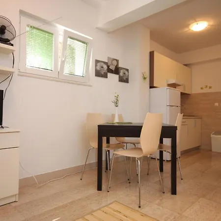 With Parking Space Podgora, Makarska - 6911 *